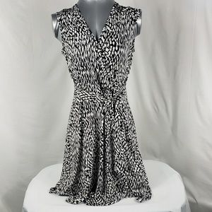 Sleeveless Bold Print Maxi Dress